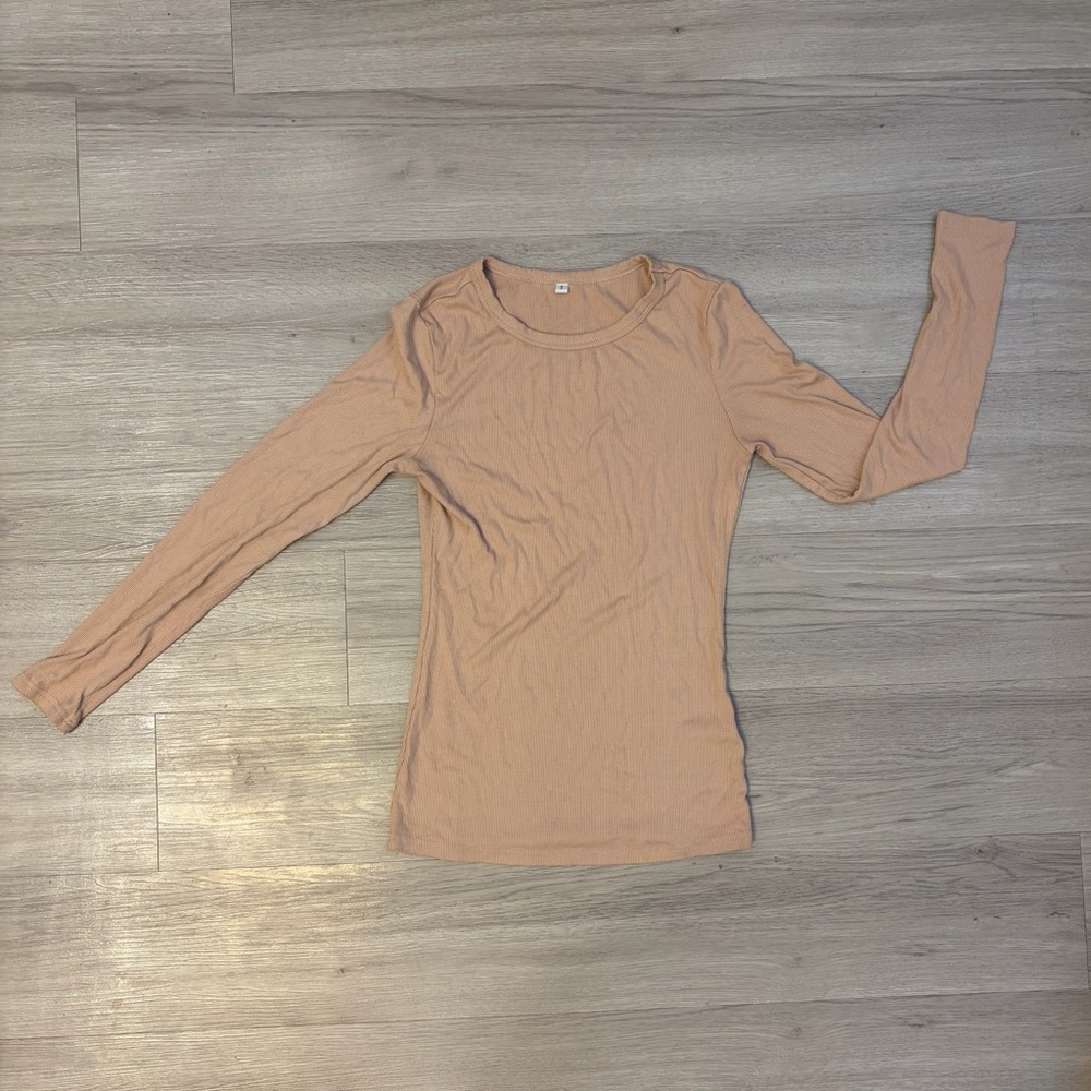 Classic Long Sleeve Crewneck Top in Dusty Peach